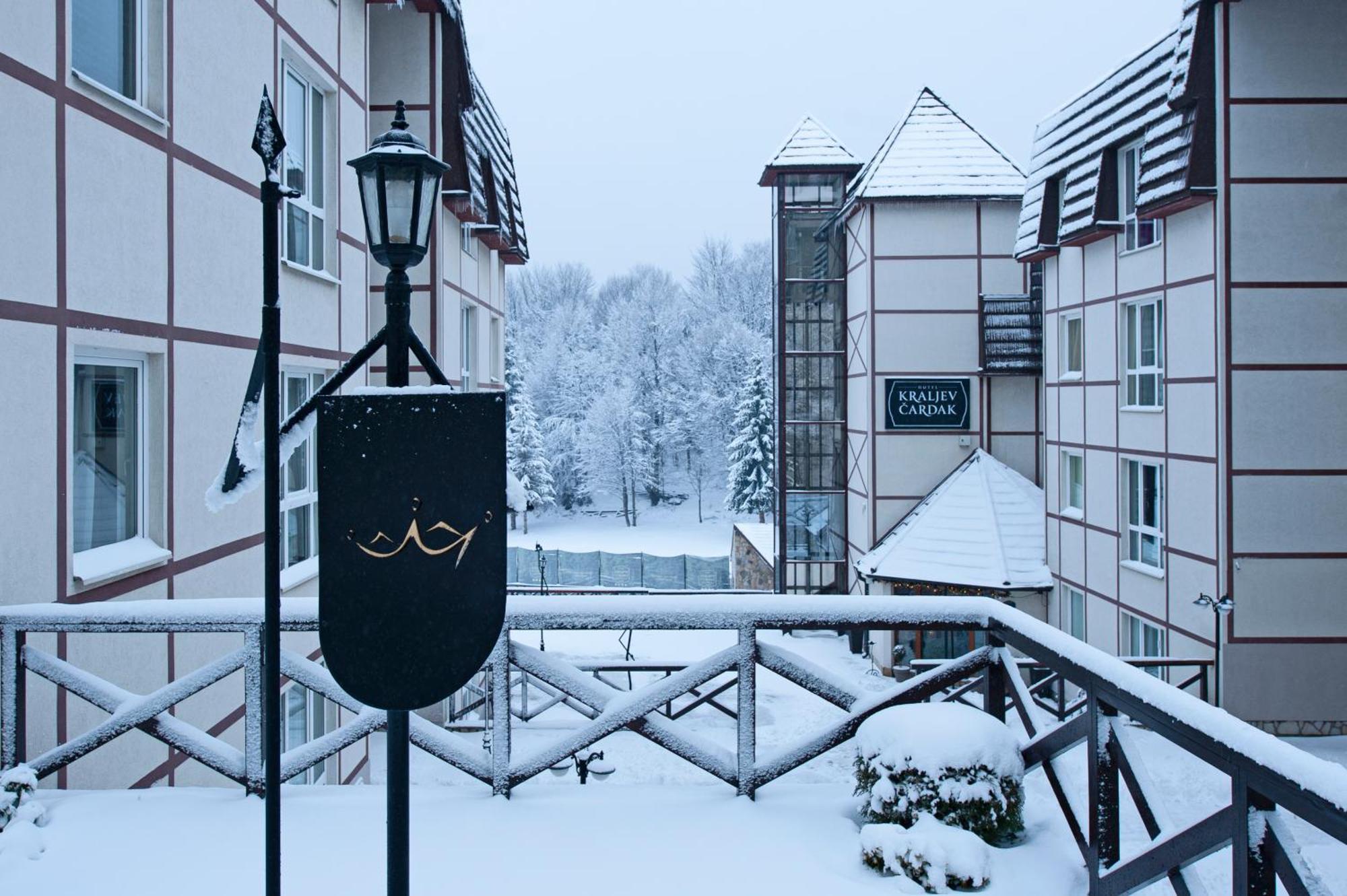 Apartmani Kraljevi Cardaci 카파오닉 외부 사진